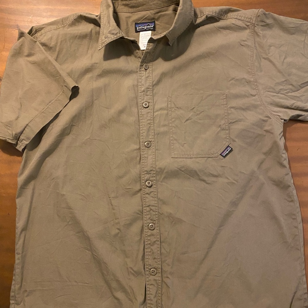 Patagonia Organic Cotton short sleeve button down shirt